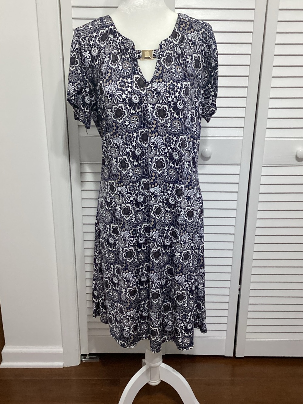 PerSeption Concept Navy and White Floral Midi Dress with Gold Accent